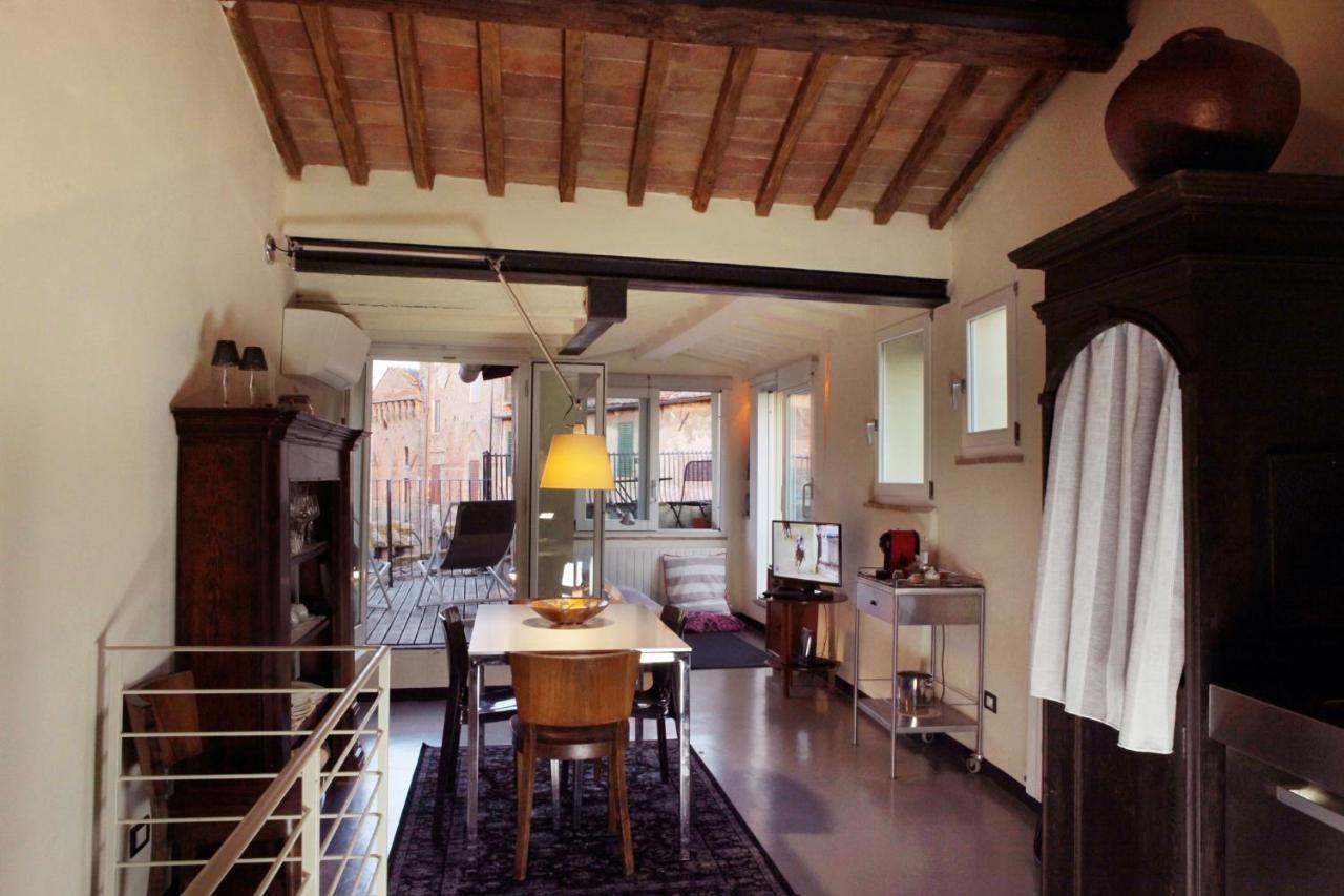 סיינה La Costarella - Central With Cozy Terrace מראה חיצוני תמונה